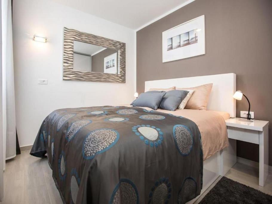 Bleu Villa - Three Bedroom Villa With Balcony And City View Dubrovnik Dış mekan fotoğraf